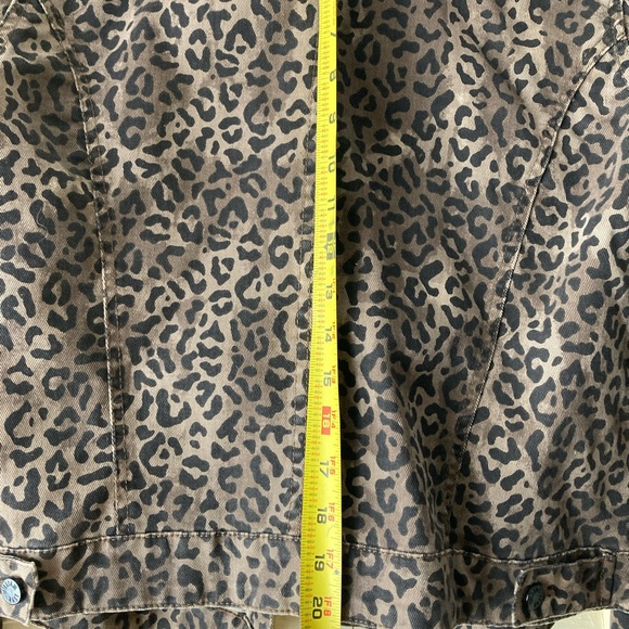 William Rast Jackets & Coats leopard Cheetah Print Cotton Denim M/L size - Picture 10 of 11